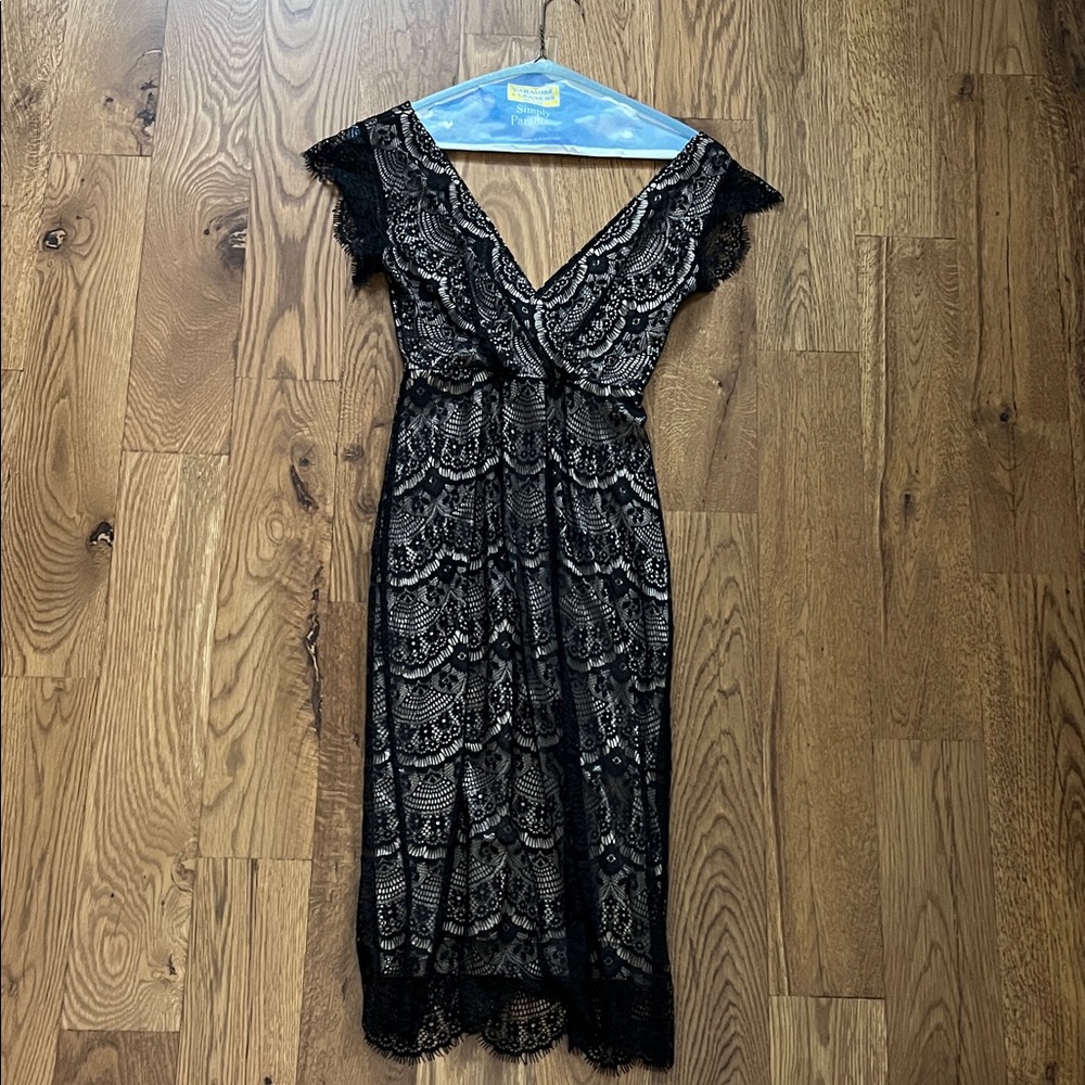 Elegant Maternity Black Lace Dress